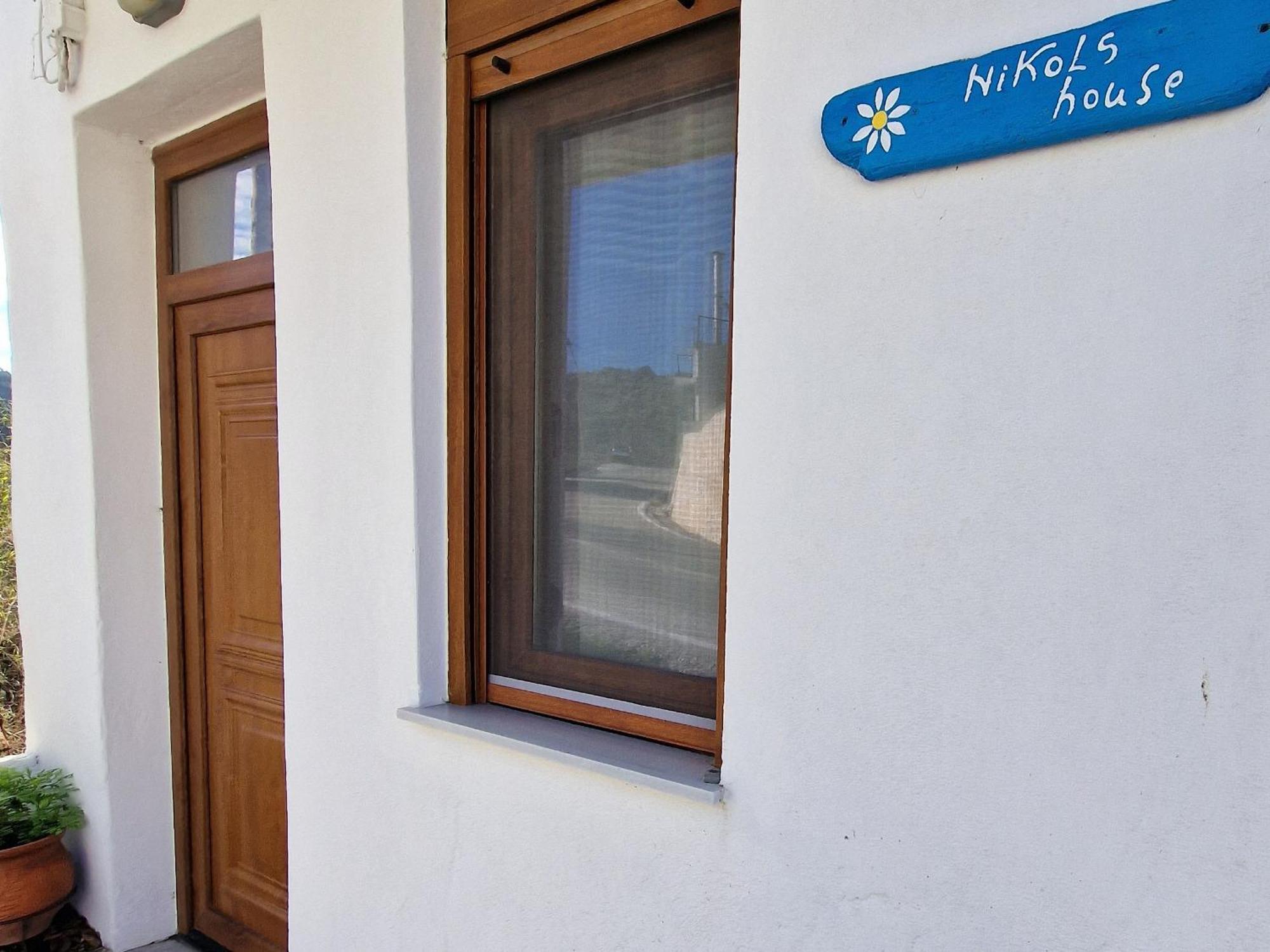 Skopelos House Nikols Apartment Loutraki  Exterior photo